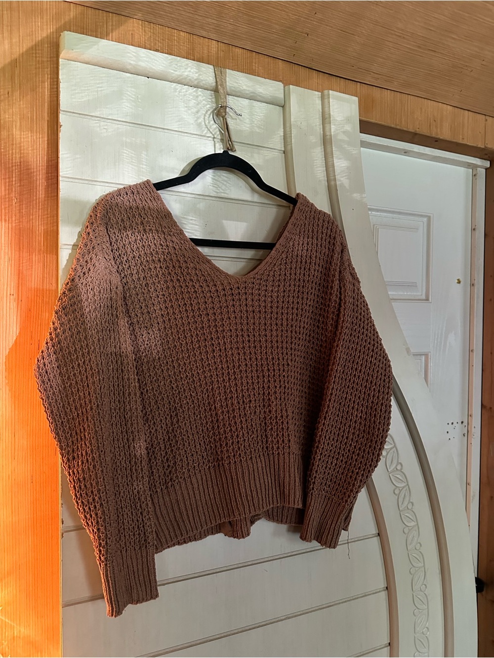 Belle Du Jour V-Neck Chunky Knit Sweater - Rust Brown